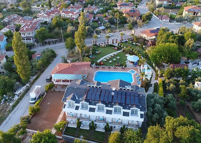 Hotell Iksirci Baba 5*