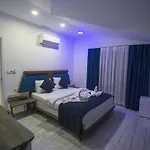 Iksirci Baba فندق 5*